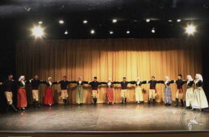 2011 Διαδρομές στην Παράδοση