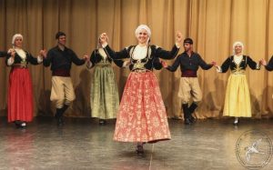 2011 Διαδρομές στην Παράδοση