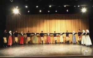 2011 Διαδρομές στην Παράδοση