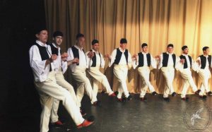 2011 Διαδρομές στην Παράδοση