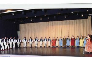 2011 Διαδρομές στην Παράδοση