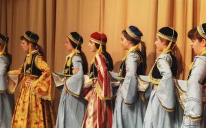 2011 Διαδρομές στην Παράδοση