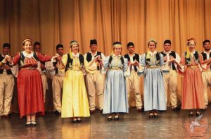 2011 Διαδρομές στην Παράδοση