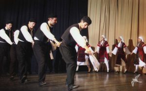 2011 Διαδρομές στην Παράδοση